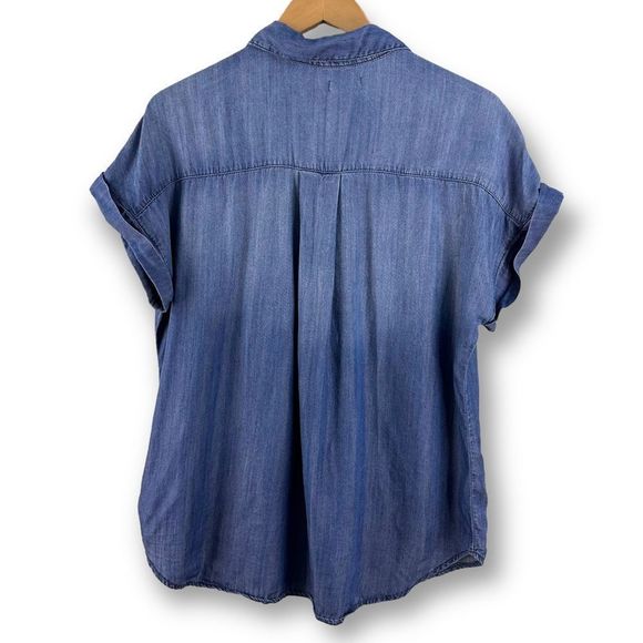 Sneak Peek denim button down top size M - Picture 2 of 10